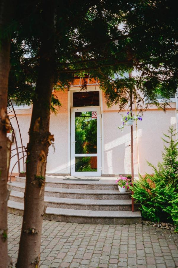 U Anity Hotel Uzhhorod Luaran gambar