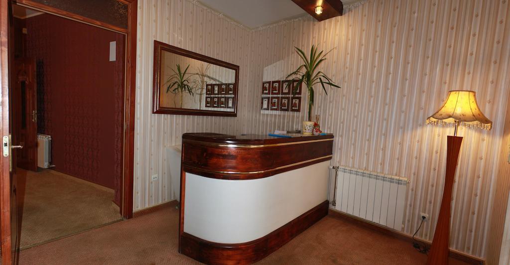 U Anity Hotel Uzhhorod Luaran gambar